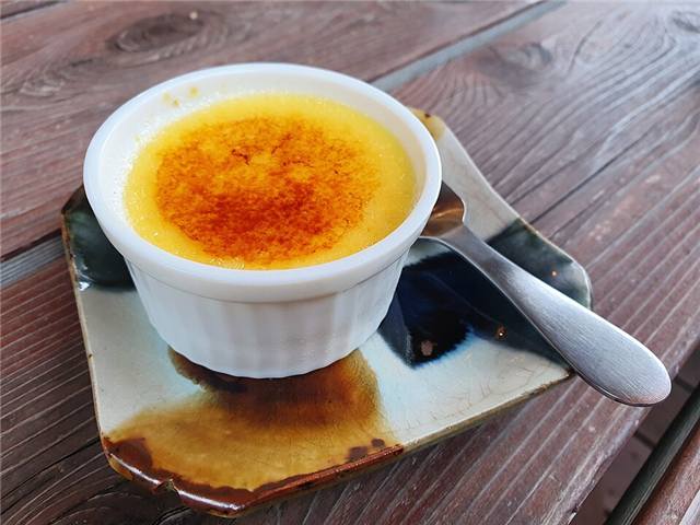 Pandan crème brûlée